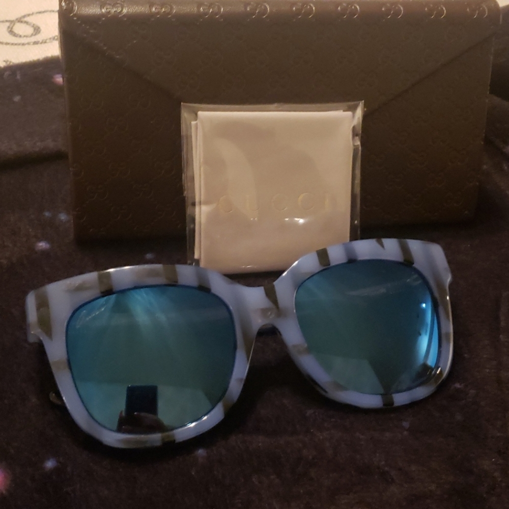 GUCCI SHADES • RARE